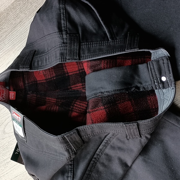 Coleman black fleece lined pants size 40w 32L - Picture 5 of 9